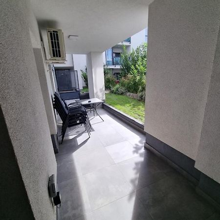Apartament Superb In Regim Hotelier- Arad Plaza المظهر الخارجي الصورة