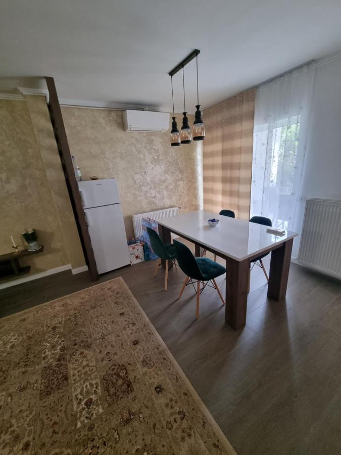 Apartament Superb In Regim Hotelier- Arad Plaza المظهر الخارجي الصورة